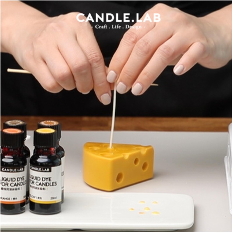 16 kolorów świecy. LAB świeca  – Coconut Wax Flake recenzja i cena
